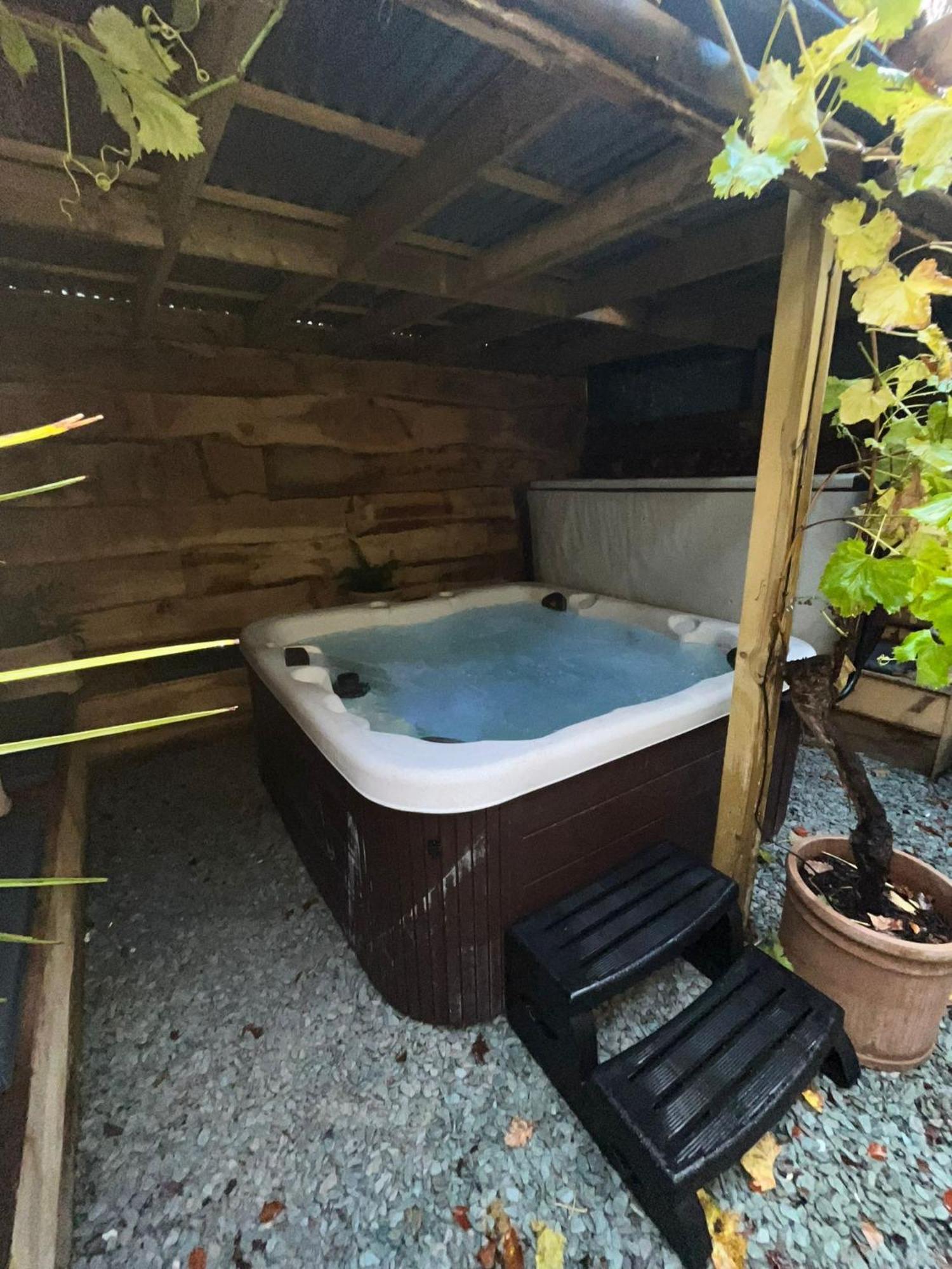 Апартаменти Quirky Retreats - The Hidden Retreat Віндермір Екстер'єр фото